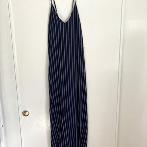 Old navy maxi dress. Criss cross back. Small.